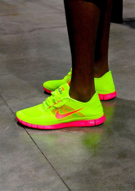 neon schoenen nike|Nike neon shoes women.